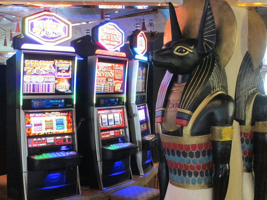 Slots in Carnival Glory Camel Club Casino