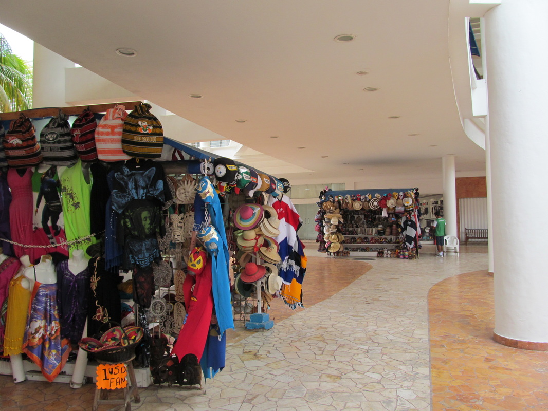 Shops at Punta Langosta