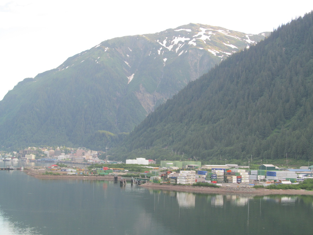 Zoomed in picture of Juneau as ship arrives