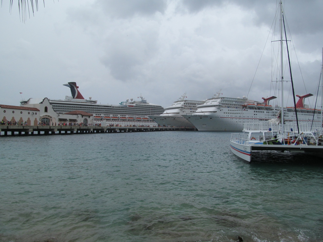 Cruise Ships in Cozumel
