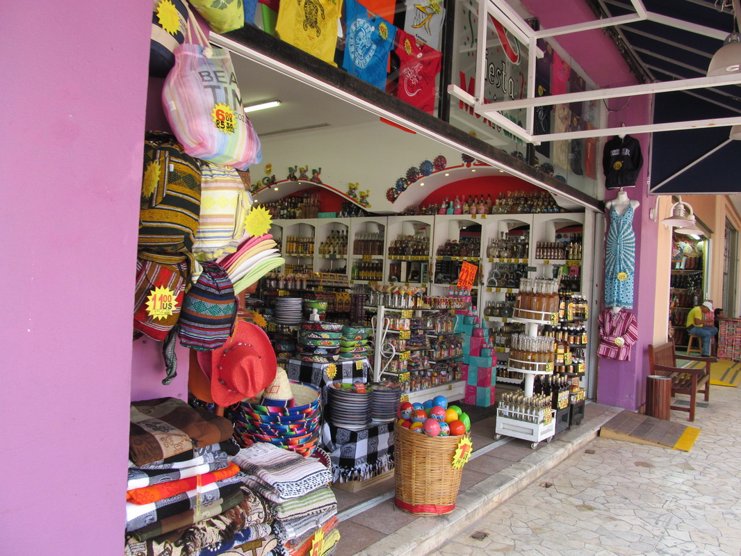 Punta Langosta Shops