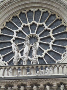 Up-close view of outside of Notre Dame Cathedral