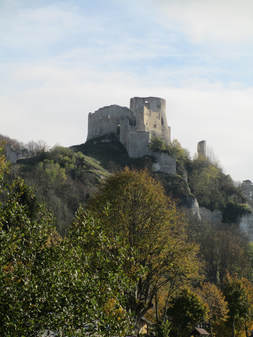 Chateau Gaillard high above the village of Les Andelys