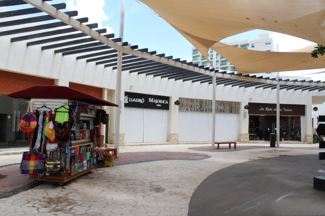 Shopping Mall Area in Cozumel