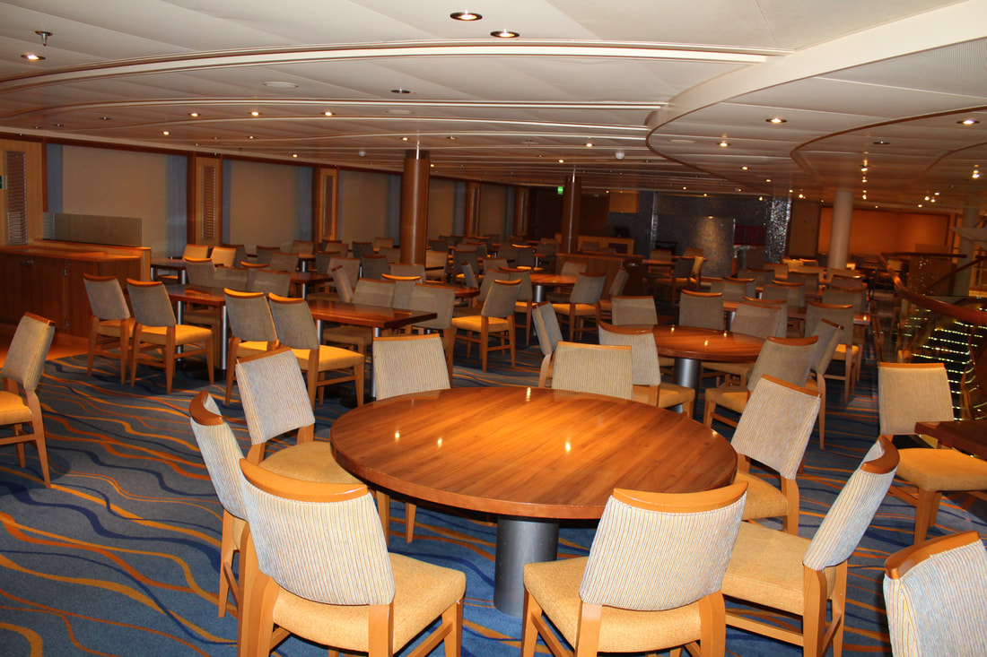 Carnival Breeze Sapphire Dining Room