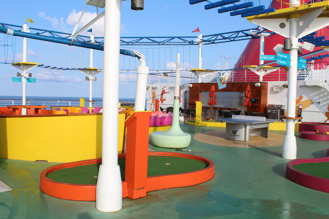 Carnival Breeze Mini Golf Course and Ropes Course
