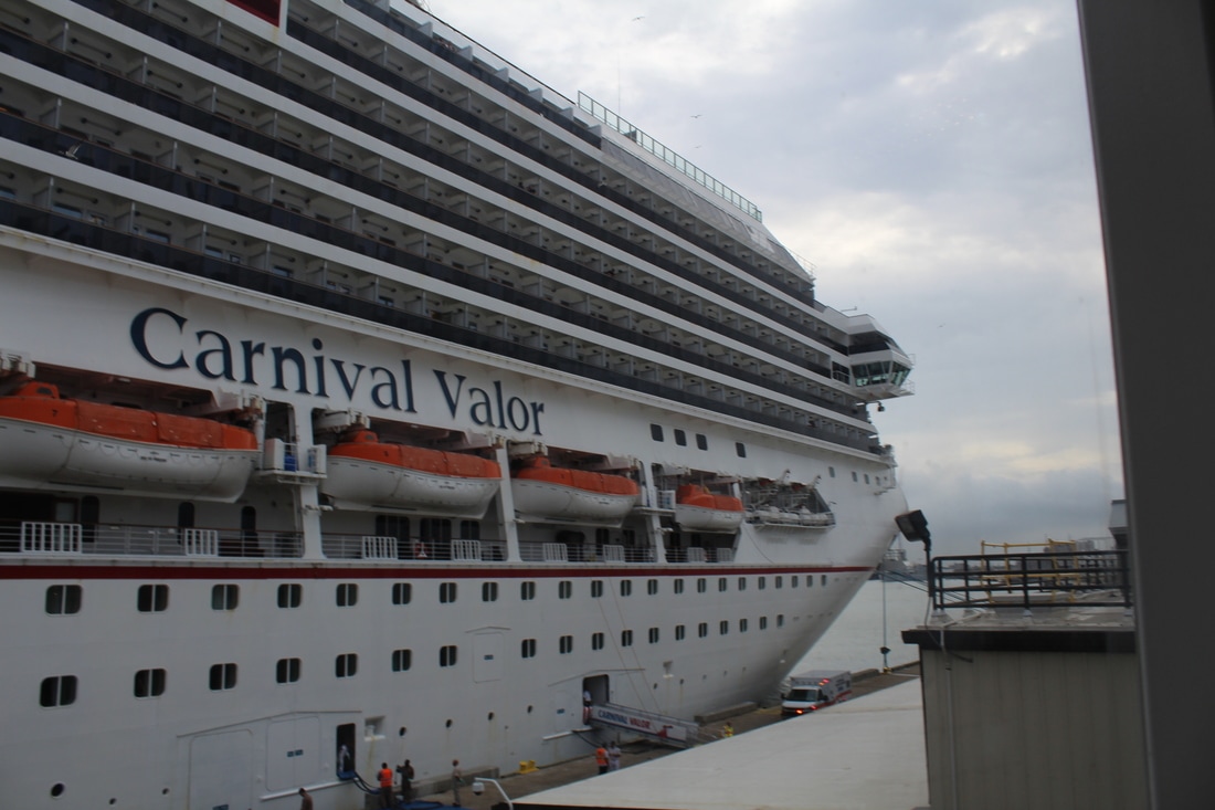 Front of The Carnival Valor